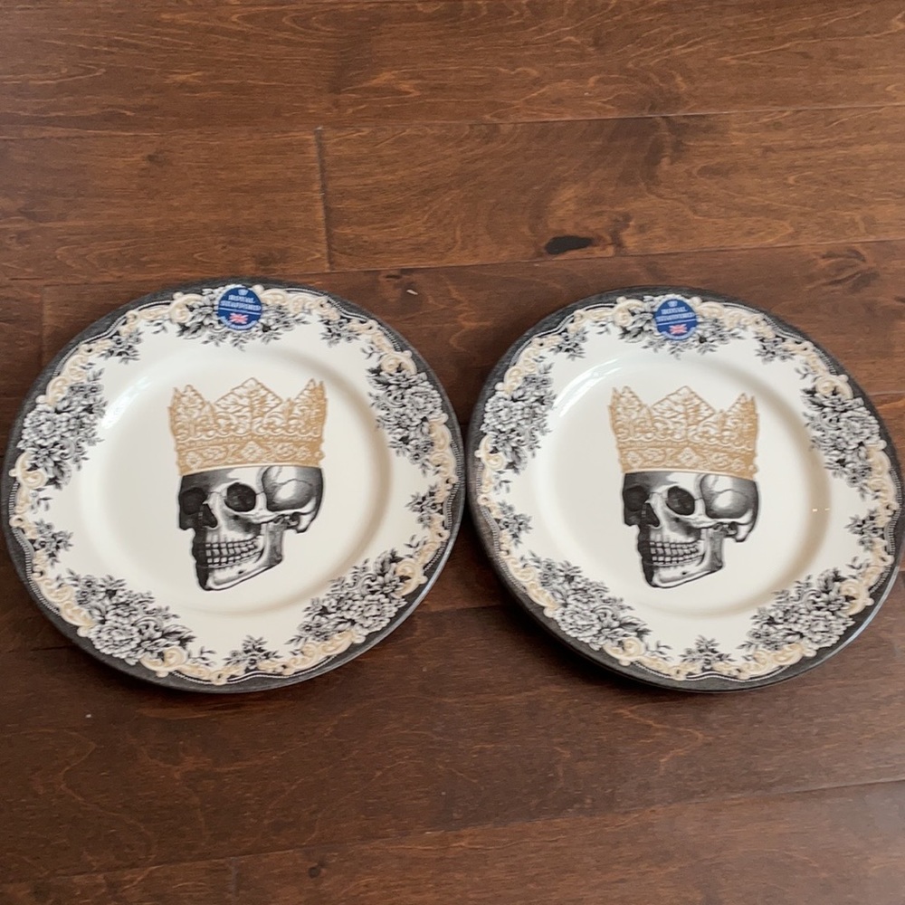 Royal Stafford HALLOWEEN KING SKULL PLATES 2